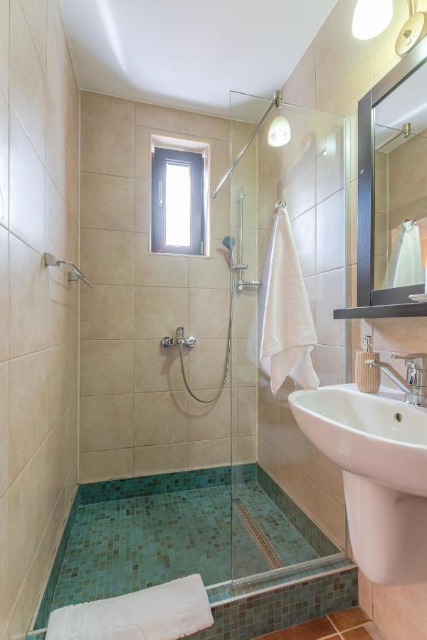 Vila Trubadur - Adults Only Bran  Exterior photo