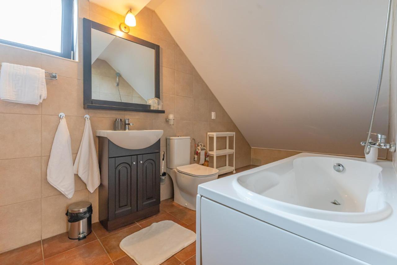Vila Trubadur - Adults Only Bran  Exterior photo